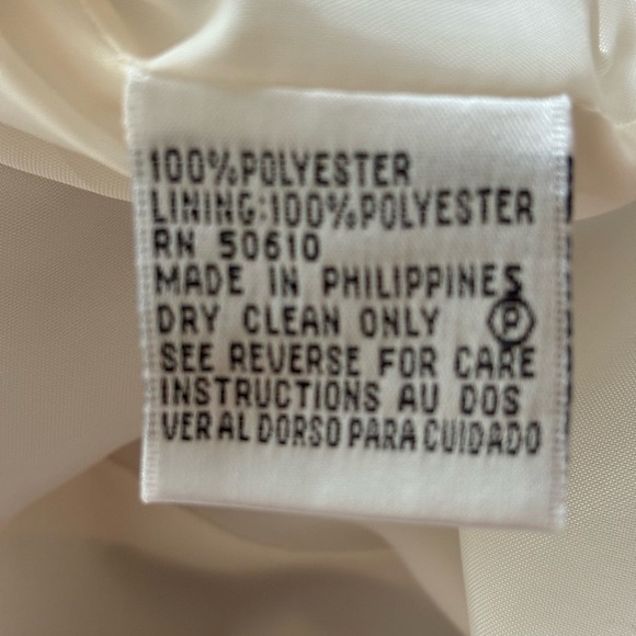 NWT Kasper Sand Color Pinstriped Blazer, Size 12 - Picture 12 of 12